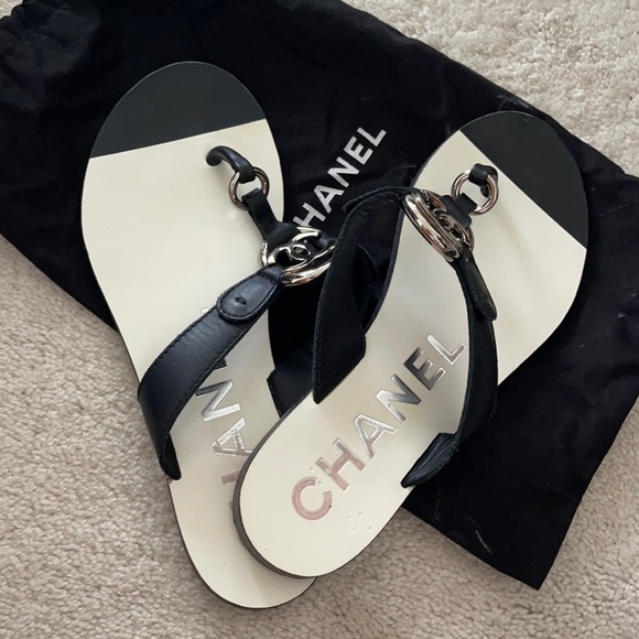 Chanel slipper - Picture 2 of 2